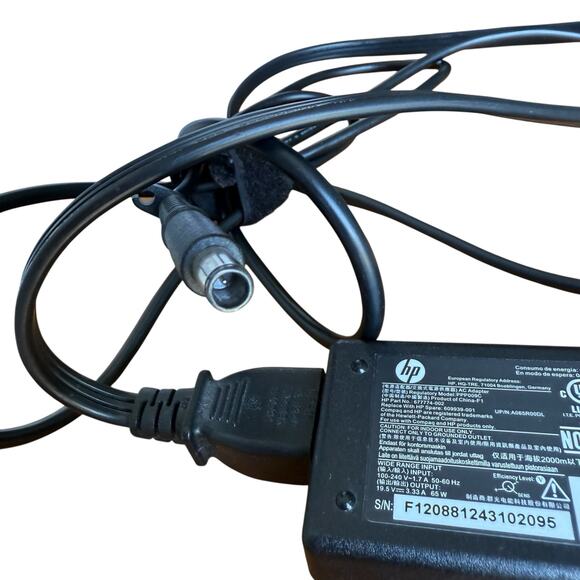 HP Laptop Computer 65W AC Power Adapter For Compaq and HP S/N: F120881243102095 - Picture 3 of 7
